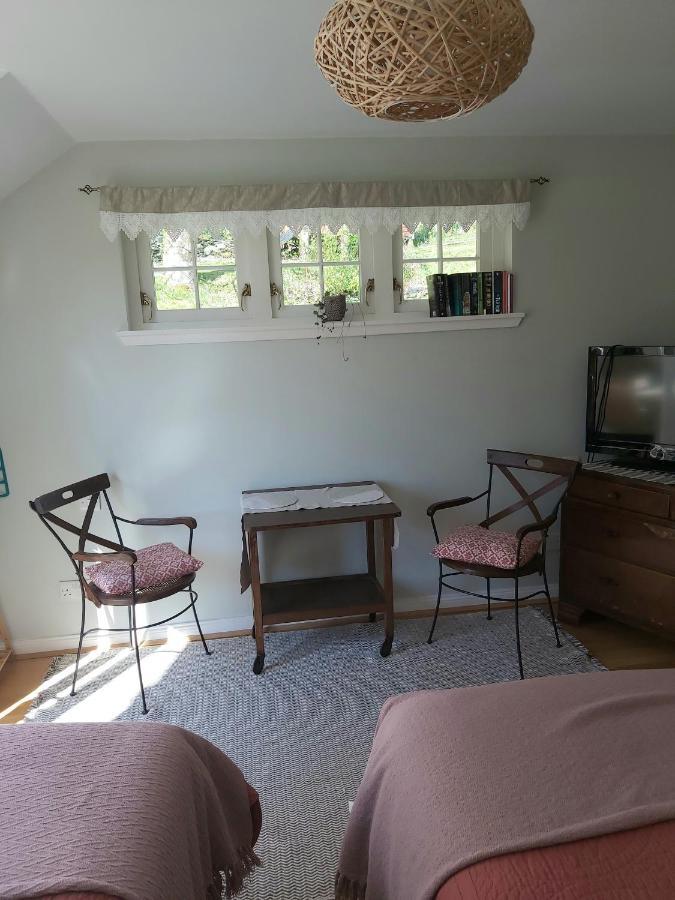 フォート・ウィリアム Bayside Bed & Breakfast エクステリア 写真