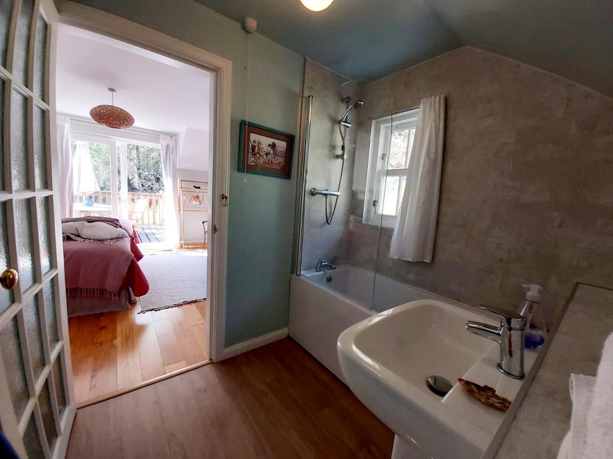 フォート・ウィリアム Bayside Bed & Breakfast エクステリア 写真