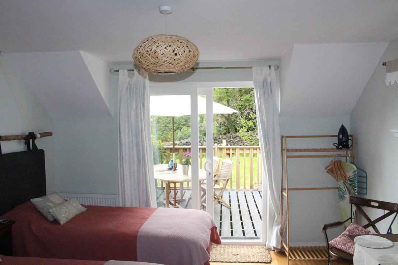 フォート・ウィリアム Bayside Bed & Breakfast エクステリア 写真